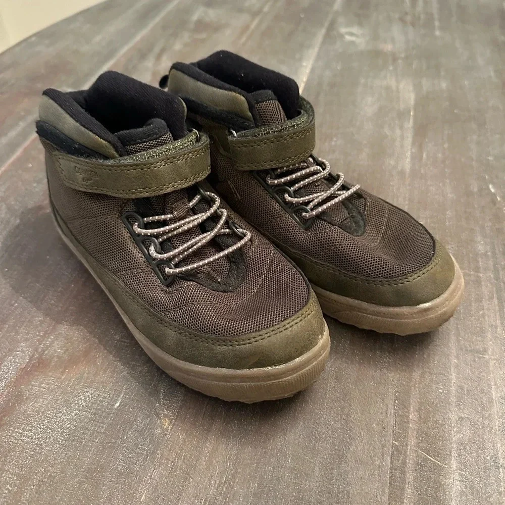 oshkosh b'gosh Boys High Top Sneaker Boots Shoes Size 12 Green